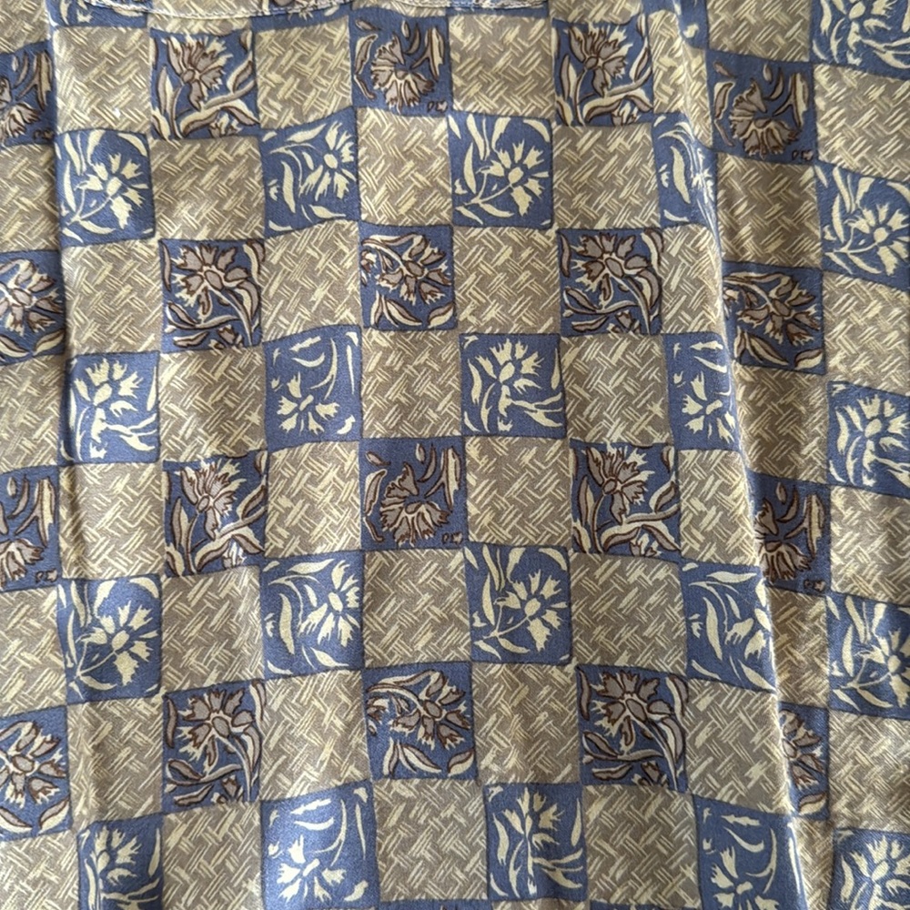 Patterned Short Sleeve Button Up - Picture 2 of 3
